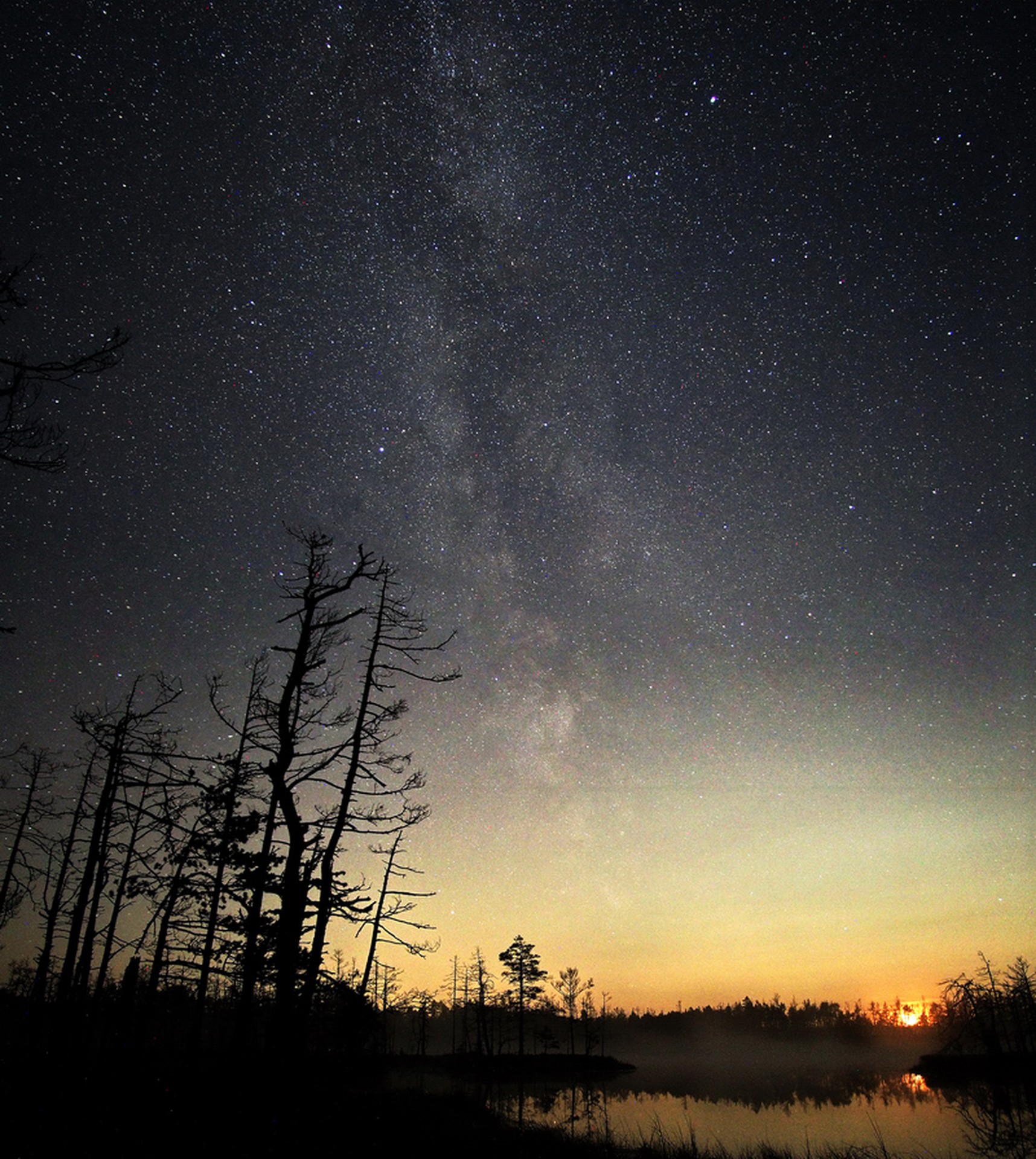 Закат Луны 08.2019